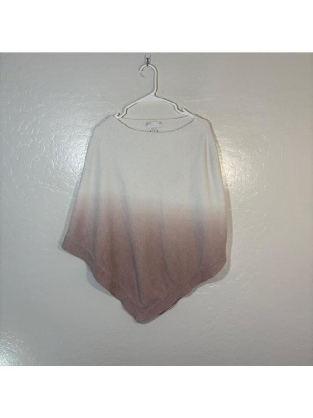 Barefoot Dreams Poncho Womens One Size Pink Ombre Cozychic Ultra Lite Knit